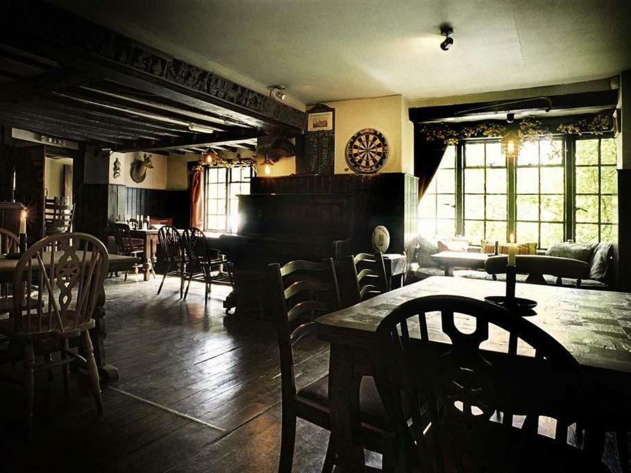 The Blackboys Inn Framfield Экстерьер фото